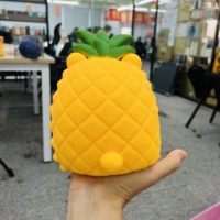 Jouet sensoriel anti-stress en forme d'ours ananas géant, à remontée lente, en TPR, mignon, en forme de fruit, à presser, disponible depuis notre entrepôt aux États-Unis