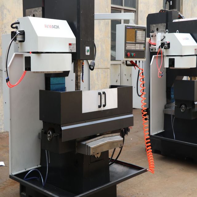 CNC Milling Machine Manufacturers Customized High Precision Metal Machining X7136 CNC Milling Machine