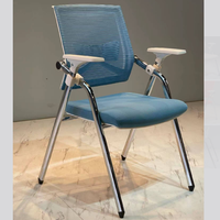 Chaise en maille moderne en promotion avec accoudoirs fixes et hauteur réglable pour salles de réunion, formations, conférences, bureaux et écoles