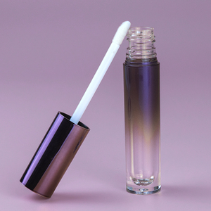 Tubos de brillo de labios de plástico personalizables de 5ml, embalaje de lápiz labial de 30ml con acabado brillante, logotipo personalizado impreso para cosméticos - Product Image 5