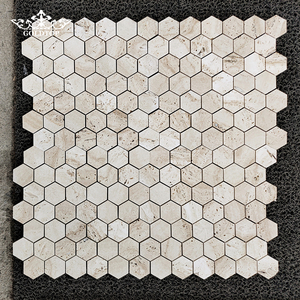 Mosaïque en travertin GOLDTOP, beige miel, avec résine argentée, feuille de maille, finition polie, pour zone humide, crédence de cuisine, mur de salle de bain - Product Image 1