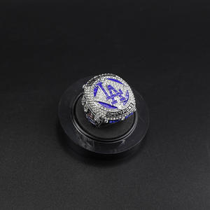 Bague de championnat des Dodgers de Los Angeles 2020 plaquée platine, en alliage en forme de cœur, sertie de cristaux et de strass, collection souvenir pour hommes - Product Image 1