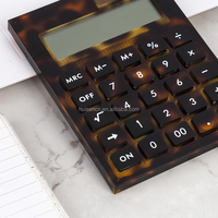 Calculatrice de bureau solaire en acrylique à motif écaille de tortue, personnalisable avec logo, pour commande en gros, cadeau de bureau, fournisseur de papeterie