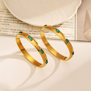 Pulsera Dorada con Incrustaciones de Piedras Verdes, Joyería de Moda para Mujer, Diseño Geométrico Cuadrado y Redondo, Origen Yiwu - Product Image 1