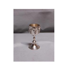 Cáliz o Copas de Alta Calidad Hechas a Mano, Libres de Plomo, Plateadas en Latón con Asas para Beber - Product Image 1