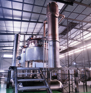 Alambic de distillation artisanal en cuivre rouge pur à double foyer pour la fabrication de whisky doux au <span class=keywords><strong>malt</strong></span> - Product Image 4