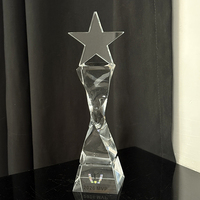 Trophée en cristal étoilé transparent personnalisé MH-FJ0151