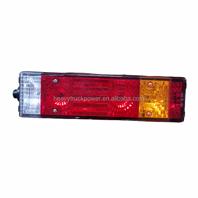 トラックのテールランプ 楽天市場】92440013 トラック用品 JB 06角型3連テールランプ