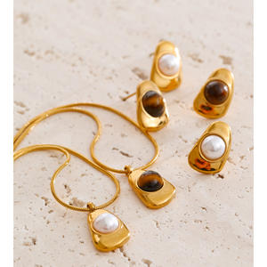 Juego de Joyería de Moda JINYOU 2199 de Acero Inoxidable con Perlas Simuladas, Aretes y Collar de Cadena de Serpiente Bañado en Oro - Product Image 2