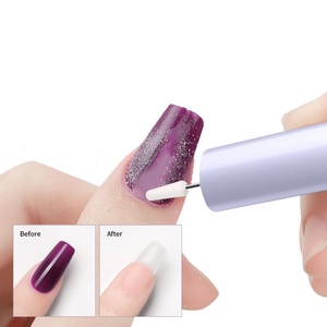 Appareil de qualité supérieure combinant coupe-ongles et polisseuse automatique pour des manucures parfaites - Product Image 1