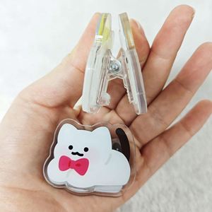 คลิปหนีบกระดาษอะคริลิกใสคุณภาพสูงขายส่ง ดีไซน์น่ารักแบบกำหนดเอง สำหรับของขวัญ ของชำร่วยงานปาร์ตี้ - Product Image 6