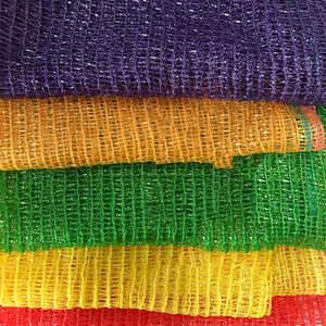 Bolsa de red de malla Raschel PE ecológica al por mayor para embalaje de verduras y frutas con cordón, tamaño y color personalizables - Product Image 6