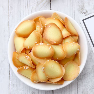 Envío rápido dulce sabor huevos rollo galleta tradición china crujiente huevo rollos aperitivos huevo frito rollos - Product Image 3