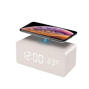 2020 mới không dây điện thoại sạc đồng hồ báo thức bằng gỗ kỹ thuật số LED bảng đồng hồ quà tặng khuyến mãi thiết kế mới gỗ Máy tính để bàn đồng hồ - Product Image 3