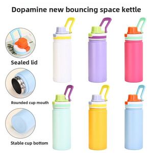 Nueva Botella de Agua Deportiva Aislada al Vacío de Acero Inoxidable de 550 ml con Tapa de Botón y Pajita para Estudiantes de Primaria, 6-12 Horas - Product Image 2