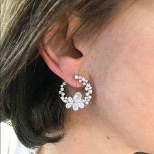 Eleganti Orecchini a Cerchio Floreali Stile Coreano e Giapponese, Design Traforato, Gioielli da Donna alla Moda per Uso Quotidiano e Regalo - Product Image 2