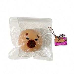 Jouets à presser créatifs TPR en forme de ours et de capybara, en plastique souple, anti-stress pour enfants, amusants pour la décompression - Product Image 6