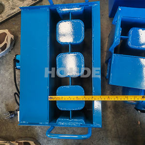 Desain Blok Beton Berongga <span class=keywords><strong>3</strong></span> Lubang di Bagian Bawah, Sistem Interlock, untuk Pembuatan Batu Bata Paving Semen Mini 6 Inci untuk Penggunaan Rumah Tangga - Product Image 4