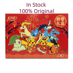 Set di Badge Pokémon Gem Pack Più Venduto e Pronto per la Spedizione (3 Pacchetti Booster + 1 Badge + 1 Carta Olografica), 12 Set in 1 Scatola, 10 in 1 Custodia - Product Image 6