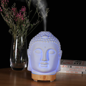 Difusor de Aroma con Cabeza de Buda, Humidificador Ultrasónico USB de 100 ml con Luz LED, Difusor de Aceites Esenciales para el Hogar - Product Image 1