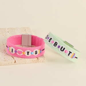 Boucle magnétique tissée à la main avec broderie de lettres sur le thème européen américain créatif Taylor pour bracelet pour femme - Product Image 4