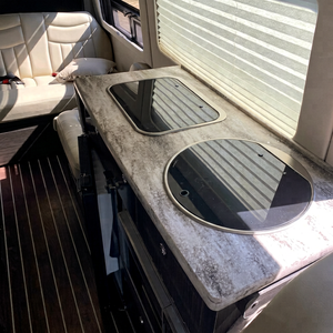 รถบ้านมอเตอร์โฮมขนาด 24 ฟุต รุ่น Interstate 3500 Lounge EXT ปี 2014 ประเภท Class B พร้อมพื้นที่เตรียมตัวและติดตั้งอุปกรณ์ในตัว ขนาด 20 ฟุต - Product Image 1