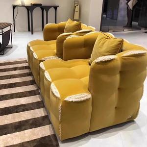 أريكة مودولار فاخرة بتصميم إيطالي على الطراز الاسكندنافي لغرفة المعيشة، بلون كريمي للفيلات والفنادق، أريكة مقطعية كبيرة ومريحة - Product Image 4