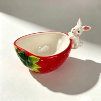 Ensemble de tasses à œufs en porcelaine au design créatif de lapin, motif fraise rouge, vaisselle pour le petit-déjeuner, décoration de la cuisine et de la salle à manger, cadeau
