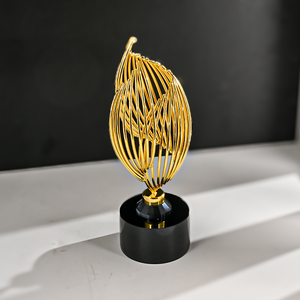 Tasses <span class=keywords><strong>de</strong></span> trophée en métal en résine <span class=keywords><strong>de</strong></span> verre personnalisées <span class=keywords><strong>prix</strong></span> <span class=keywords><strong>d</strong></span>'usine en gros OEM / ODM - Product Image 2
