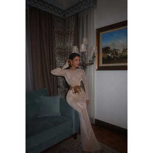 Vestido de Noche Formal Beige Fierello, Largo hasta el Suelo, Corte en A, con Lentejuelas, Apliques de Encaje, Poliéster, Talla XL, Mangas Cortas, Patrón 3D - Product Image 1