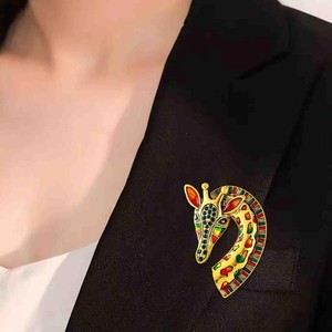 Broche de Diseño de Jirafa con Pedrería de Lujo Estilo Barroco <span class=keywords><strong>para</strong></span> Mujer, Accesorio <span class=keywords><strong>para</strong></span> Vestidos de Fiesta, Banquete o Uso Diario, Regalo Imprescindible <span class=keywords><strong>para</strong></span> Chicas - Product Image 3