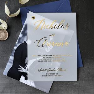 Invitaciones de boda de vitela elegantes con lámina de oro e imagen Invitación frustrada personalizada en oro Plata Oro rosa - Product Image 1