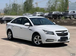 Chevrolet Cruze Sedan Usata, Automatica, Benzina, Tetto Apribile, Pneumatici R15, Interni Scuri, Sedili in Tessuto, Guida a Sinistra, Esportazione, <span class=keywords><strong>2012</strong></span> - Product Image 2
