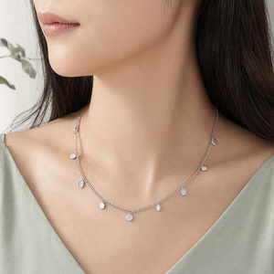 Collier avec pendentif disque et goutte d'eau en acier inoxydable, zircone cubique, chaîne gourmette, couleurs or et argent - Product Image 5
