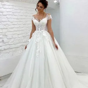 A-Line/Princess Tulle Lace Scoop Short Sleeves Sweep/Brush Train Wedding Dresses