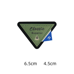 Logotipo de etiqueta de cuero triangular de <span class=keywords><strong>camuflaje</strong></span>, accesorios de <span class=keywords><strong>ropa</strong></span> de marca de moda, parche cuadrado de PU suave, pegatina de parche hecha a mano DIY - Product Image 3