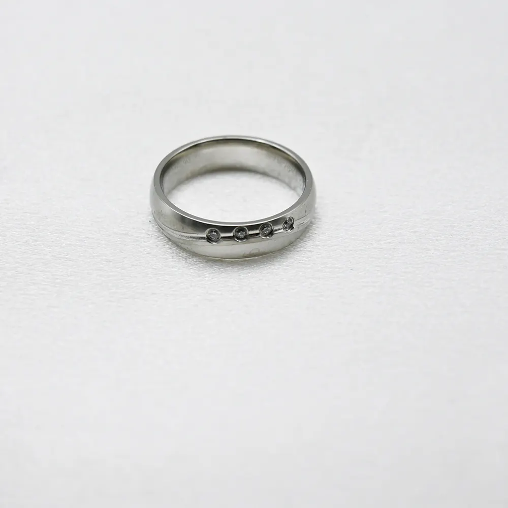 Заводская Лучшая цена на заказ мужские кольца ювелирные изделия из нержавеющей стали серебряные кольца с камнем CZ