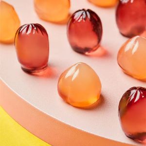 Bonbons gélifiés fruités en forme de dessin animé 3D - Saveur pêche - Sachet de 45g - Product Image 4