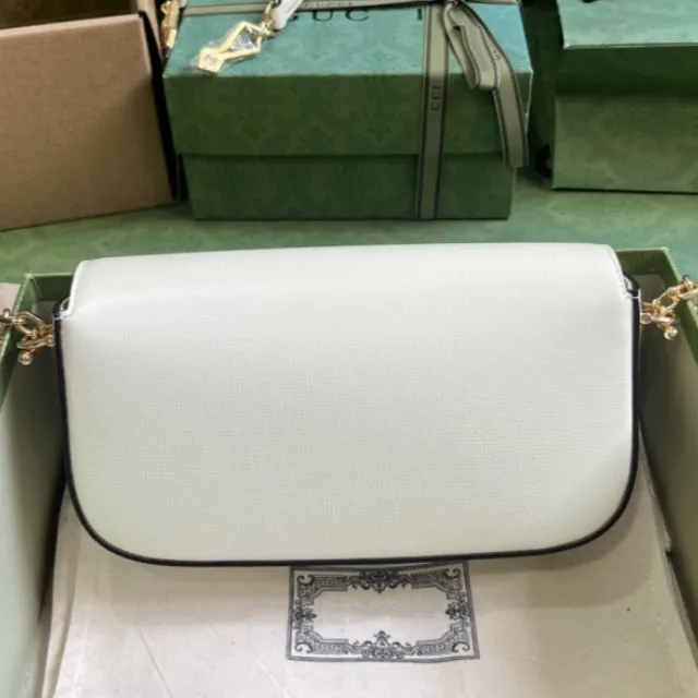 2024 bolsos de mano Guangzhou de alta calidad con logotipo impreso personalizado mercados chinos en línea bolsos de hombro de mujer de diseñador de lujo blanco