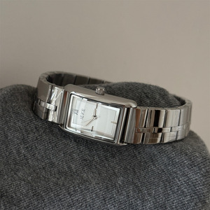 Nuevo Reloj de Pulsera de Acero Inoxidable con Movimiento de Cuarzo para Mujer - Product Image 5