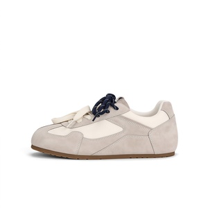 Chaussures de sport de luxe à talon dissimulé pour femme, baskets color-block à lacets contrastants, mocassins en cuir, chaussures de skate - Product Image 3