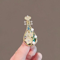 Tempérament Pipa broche design rétro style costume incrusté de diamants manteau broche corsage accessoires