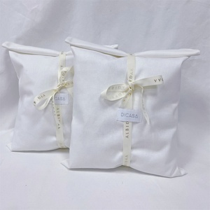 BSCI Logo personnalisé impression luxe sergé coton tissu enveloppe sac à main sac d'emballage avec <span class=keywords><strong>cravate</strong></span> <span class=keywords><strong>costume</strong></span> vêtements poussière coton <span class=keywords><strong>pochette</strong></span> à rabat - Product Image 1