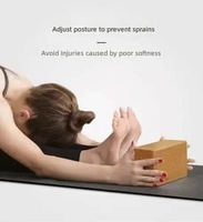 Syntus Kork Yoga Block & Gurt Set 2-teilig Hochdichte Weiche Rutschfeste Yoga-Blöcke 9x6x4 Zoll 8FT Metall D-Ring Gurt für Pilates