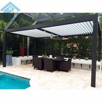 Pergola en aluminium robuste Sweet Home avec toit à lamelles réglables électriquement, pavillon extérieur résistant aux intempéries pour hôtel et complexe hôtelier
