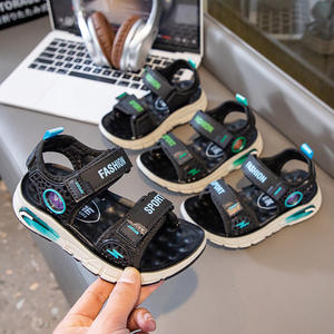 Nouvelles sandales de plage décontractées pour garçons, été 2025, fermeture velcro, cuir synthétique bleu/vert, grandes tailles pour enfants et étudiants - Product Image 1