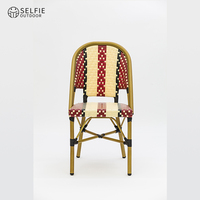 Chaise de bistrot moderne d'extérieur empilable en aluminium et rotin PE pour événements, restaurants, chambres, salons, écoles, parcs