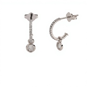 Boucles d'oreilles créoles minimalistes plaquées or 18K 14K avec diamants de laboratoire taille brillant rond, pavées de diamants ronds, pour usage quotidien - Product Image 2