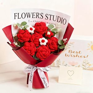 Rose all'Uncinetto Fatte a Mano Personalizzate per San Valentino e Festa della Mamma, Bouquet di Fiori Lavorati a Maglia, Giocattoli di Peluche - Product Image 3
