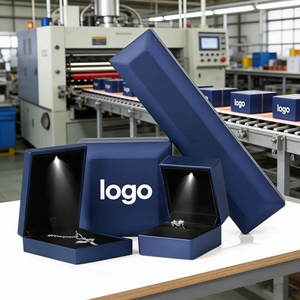 Boîte à bijoux LED violette avec logo personnalisé, emballage de luxe pour bijoux, boîte à bijoux LED, boîte à bagues en diamant avec lumière - Product Image 4